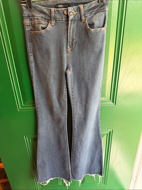 Sincerly Jules Medium Blue Frayed-Hem Flare Jeans